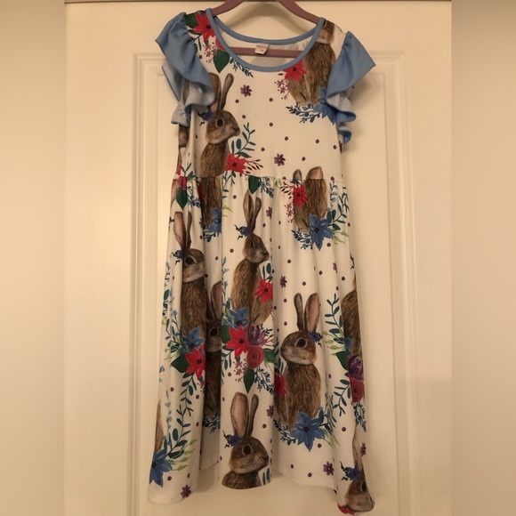 Adorable Girls Size 10 Bunny Smock Style Dress - Picture 1 of 5